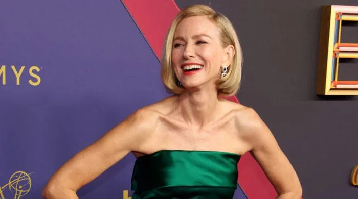 Naomi Watts reacts to her kids’ surprising height