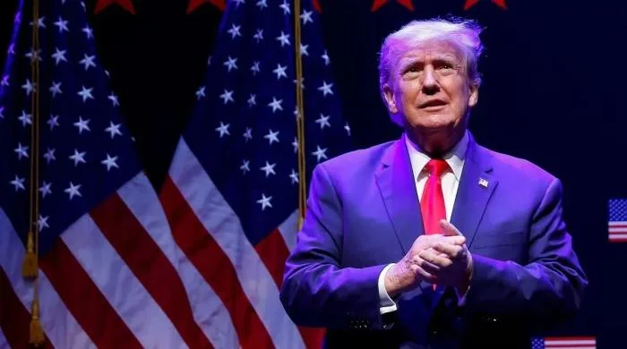 Trump rewarding loyalists with pardon spree